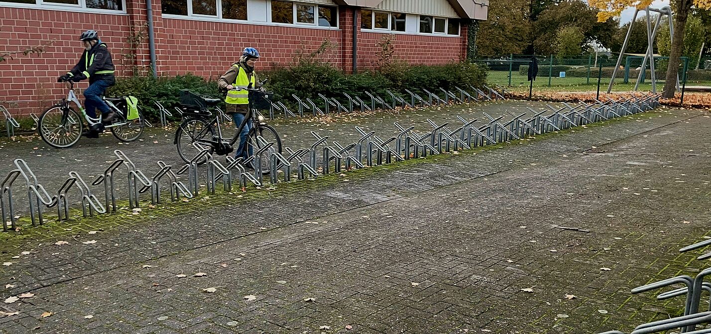 Abstellanlage Schwimmbad Abstellanlage Schwimmbad
