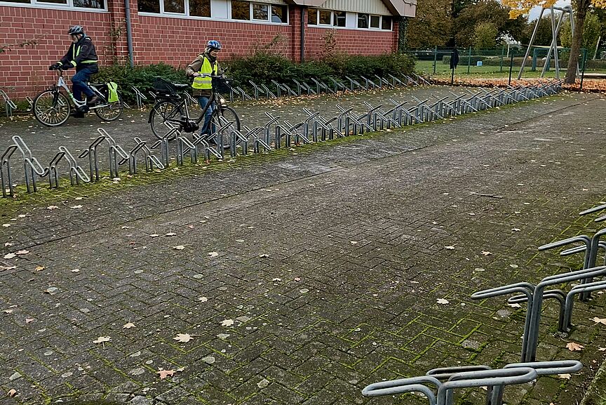 Abstellanlage Schwimmbad Abstellanlage Schwimmbad